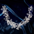 Fascia fiori bianchi con perle fatte a mano e petali in rete per matrimoni e fotografie - Stile Fiore in Rete Bianca (HS-J7410S)