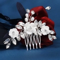 Floral bridal hair comb with white clay flowers, crystals and pearls on silver alloy base - Hs-j6598s
