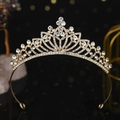 Funkelnde goldene Strass-Krone mit barockem Hohlmuster für Braut- und Geburtstagsfeiern - Gold Hohlmuster Stil (TS-J3237G)