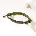 Verstellbares armee-grünes geflochtenes Armband mit schwarzer Edelstahlplatte - 6mm Gebogene Platte / Grünes Seil/Schwarze Platte