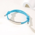 Verstellbares himmelblaues geflochtenes Seilarmband mit polierter silberner Edelstahlplatte - 6mm Gebogene Platte / Blaues Seil/Silberne Platte