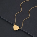 Minimalistische goldene Herzanhänger-Halskette mit polierter O-Kette für Damen - Gold