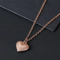 Collar con colgante de corazón en oro rosa pulido con cadena en O en base negra - 16.3x16mm Corazón + Cadena de Cruz Plana (45+5cm) / Estilo de Oro Rosa