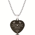 Macro-opname van hartvormige hanger met lasergegraveerde tekst en verfijnde bolletjesketting - Inspirerende Quote Vlinder Stijl (X00009) / Zwart