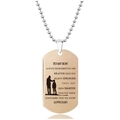 Detalle del colgante de placa militar oro rosa con mensaje grabado para padre e hijo - Estilo Inspirador Para Hijo(W00006)