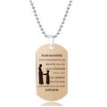 Collar rectangular de oro rosa con silueta de madre e hija grabada y mensaje motivador - Estilo Inspirador Para Hija(W00008)