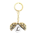 Détail d'un porte-clés tournesol doré avec une gravure de la lettre L à l'intérieur - Style Lettre L (T00036) / Or