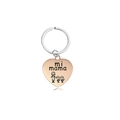Detail van roségouden hartvormige sleutelhanger met mi mama tekst en gravering - Moeder Drie Kinderen Rozegoud Stijl (X00018) / Roségoud