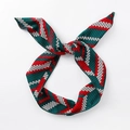 Diadema con orejas de conejo en zigzag verde y rojo con un nudo festivo de Navidad - Diadema