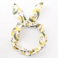 Haarband mit Bananenblatt-Print, gelben Fruchtmustern und gedrehtem Hasenohr-Knoten-Design - Hasenohren-Stil / Gelb