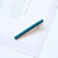 Minimalistische diepcyaan haarklem met een strak rechthoekig ontwerp van een legering basis - Short - Blue