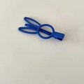 Pince à cheveux mate bleu Klein en forme d'oreilles de lapin pour coiffure élégante - Pince à cheveux lapin / Bleu Klein