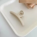 Matte beige large hair claw clip in a minimalist cream color for thick hair styling - Circle Pattern Style / Beige