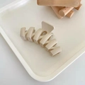 Matte beige hollow hair claw clip for thick hair, minimalist Korean style hair accessory - Wave Style / Beige