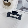 Pinza per capelli rettangolare nera opaca con un design geometrico cavo minimalista - Quadrato Nero-10.5cm