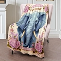 Coperta di flanella con stampa floreale ed elefante su una poltrona in stile moderno - Elefante Blu Floreale (MT1001-44) / 100x150cm