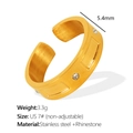 Ring van geborsteld goud roestvrij staal met strass steentjes, breedte 5,4mm, maat 7 - US 7# / JZ59 Geborstelde Ring met Drie Stenen / JZ59 Goud