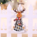 Pupazzo di renna natalizia in peluche con cappotto a quadri grigi e sciarpa rossa - Stile Renna con Gonna Lunga a Quadri Grigi (B-C65)