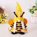 Gnomo ape a strisce in peluche con cappello giallo, antenne e trecce bianche - Ornamento Stile Donna