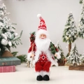 Gnomo di Babbo Natale in piedi con abito in maglia a fiocchi di neve e alberello - Stile C Statuina di Simulazione Illuminata