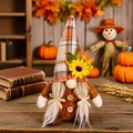 Gnomo del raccolto in peluche con cappello a quadri arancioni e decoro girasole - Stile Femminile (Cappello Plaid con Trecce)