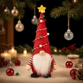 Gnomo navideño rojo festivo con gorro puntiagudo y estrella amarilla para mesa de casa - Adorno de Gnomo del Bosque / Árbol de Navidad Rojo (D-BJ39)