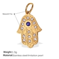 Ciondolo mano di Hamsa in acciaio inossidabile placcato oro 18K con pietra blu e perla - Mano di Fatima Perla Artificiale (PJ317CRG) / Oro