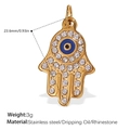 Ciondolo Mano di Fatima placcato oro 18K in acciaio inox con strass e malocchio - Mano di Fatima Strass Bianchi (PJ318WEG) / Oro
