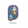 Detailansicht der Raketen-Denim-Patch mit rotem Rand, Abmessungen 8,5 x 12,5 cm - Denim Rakete Planet Aufnäher (4#)