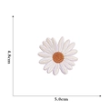 Daisy flower embroidery patch with white petals and orange center for clothing decoration - Small Daisy Head Style / Iron-on Type