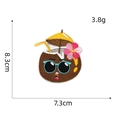 Detailoverzicht van cartoon kokosnoot borduurpatch met zonnebril, afmeting 8,3x7,3cm - Hawaïaanse Patch 1 (Cartoon Kokosnoot)