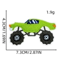 Vista macro detallada del parche bordado de camión monstruo verde con dimensiones - Estilo de Coche de Dibujos Animados 11