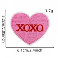 Vue détaillée du patch brodé XOXO en cœur rose avec dimensions de 5,2x6,1 cm - XOXO (Patch Cœur 14#)