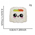 Parche bordado de sushi de salmón de dibujos animados con medidas de tamaño real - Parche Comida 1# (Forma Onigiri)