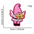 Toppa ricamata gnomo rosa con ali bianche e testo I Love You per valigie e borse - Gnomo con Insegna a Cuore (5#)