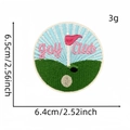 Roze golfclub geborduurde patch met witte bal en groen gras op witte achtergrond - Ronde GolfClub Stijl (3#)