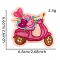 Patch ricamata scooter rosa con palloncini a cuore e fiori viola, 6,8x6,6 cm - Scooter e Palloncini (26#)