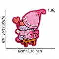 Toppa ricamata a forma di gnomo rosa e viola per valigie e borse, altezza 6,7 cm - Gnomo Rosa e Viola (49#)
