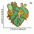 Patch ricamata a cuore verde menta con fiori gialli, dimensioni 8,9x7,7 cm - Toppa Cuore 4#