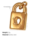 18K vergoldeter Edelstahl Vorhängeschloss Anhänger mit Kristallbesatz und Nietendetails - Gold Schloss Stil (PJ521G)