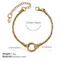 Goldenes Edelstahl-Doppelkettenarmband mit einem zentralen Ringanhänger und Karabiner - Minimalistisches Goldarmband (SL249G)