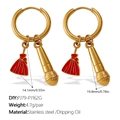 Creolen aus 18K vergoldetem Edelstahl mit Anhängern aus rotem Kleid und Mikrofon - Rotes Kleid Und Mikrofon (EH1174G-PJ79-PJ162G)