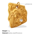 Pendentif doré irrégulier en relief avec portrait de femme et détail en strass brillant - Style Relief Portrait en Acier Inoxydable Doré avec Strass (PJ1143WEG)
