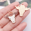 Skull cowboy hat pendants in alloy with white enamel and woven metal texture - Brown Enamel Bull Head Cowboy Hat (25018)