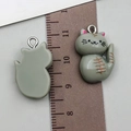 Grey resin cat pendant for DIY jewelry making with cute pink ears and 2cm size - 22x15x7mm / Gray Resin Cat