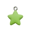 Colgante estrella mate verde claro con anillo de metal para llaveros DIY y bisutería - Verde Hierba