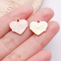 Herzanhänger aus rosa Emaille mit Love-Schriftzug und goldener Rückseite für DIY-Schmuck - Rosa Emaille Love Herz Buchstabe / 14x15x1mm (25162)