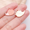 Rosa Igel DIY Legierung Anhänger Herz-Detail mit vergoldeter Rückseite für Schmuck - Braune Emaille Herz Igel / 15x18x1mm (25181)