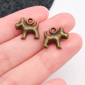 Pendentifs chien en bronze vintage pour création de bijoux en forme de Scottish Terrier - Style de Chien à Poils Longs en Bronze Antique (20575)