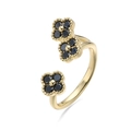 Luxe vergulde klaverring met zwarte klaverblaadjes en een verstelbaar kruisend design - Goud Zwart Zirkonia Klaver Ring
